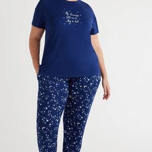 🎅🏼 🎄 BNWT Horoscope Jammie Set stretchy and soft